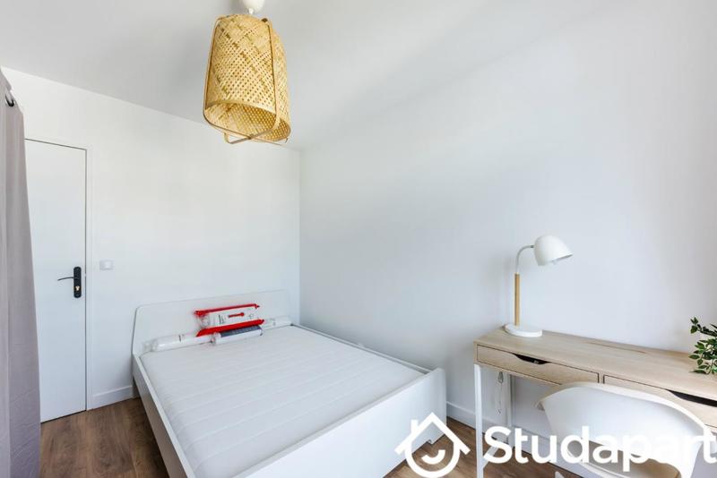 Chambre - 10 m² - 1 pièce