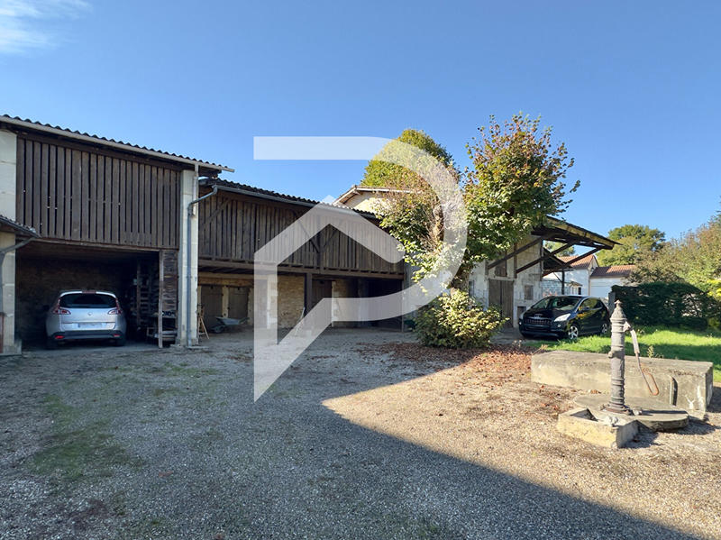 Maison - 152 m² - 8 pièces