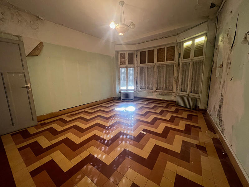 Maison - 190 m² - 13 pièces