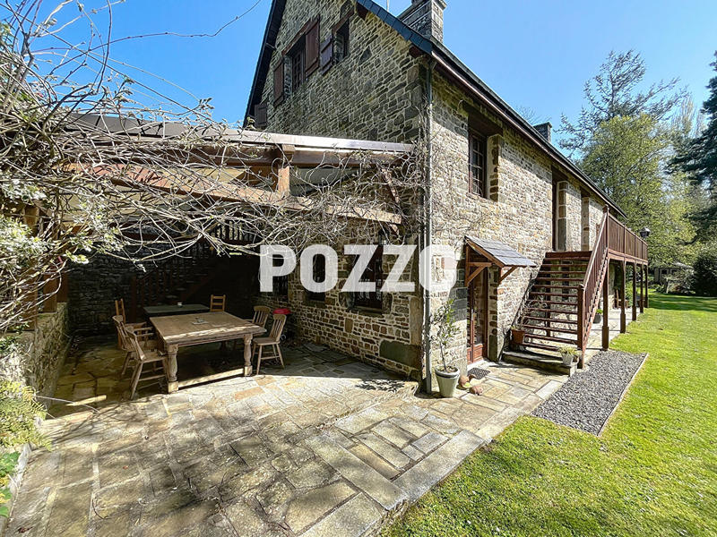 Maison - 190 m² - 8 pièces