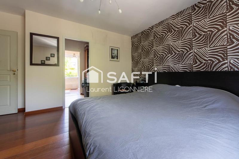 Maison - 180 m² - 7 pièces