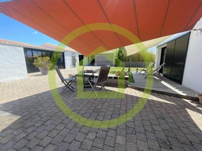 Maison - 160 m² - 6 pièces