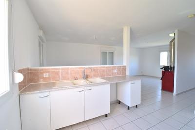 Maison - 88 m² - 5 pièces