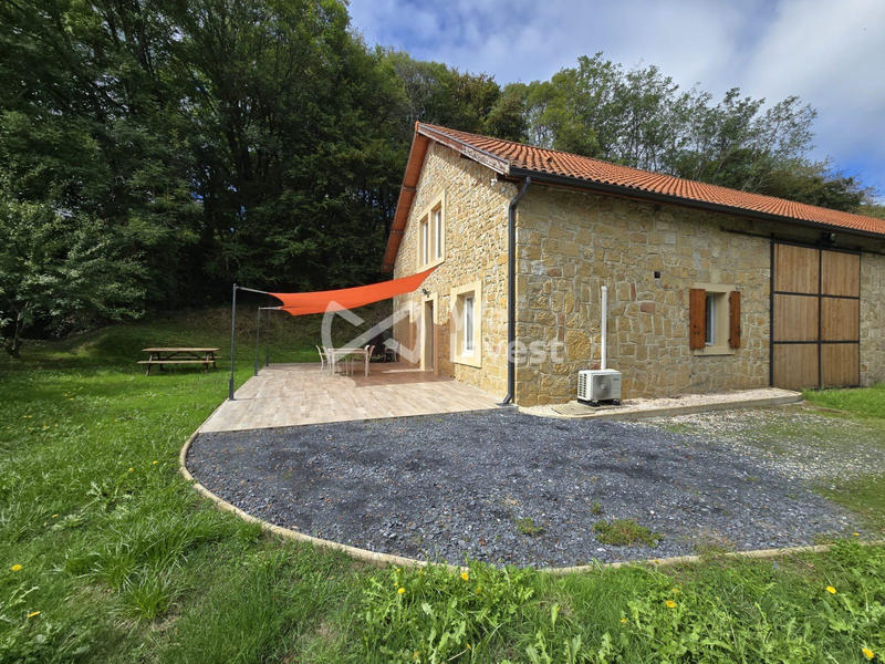 Maison - 281 m² - 11 pièces