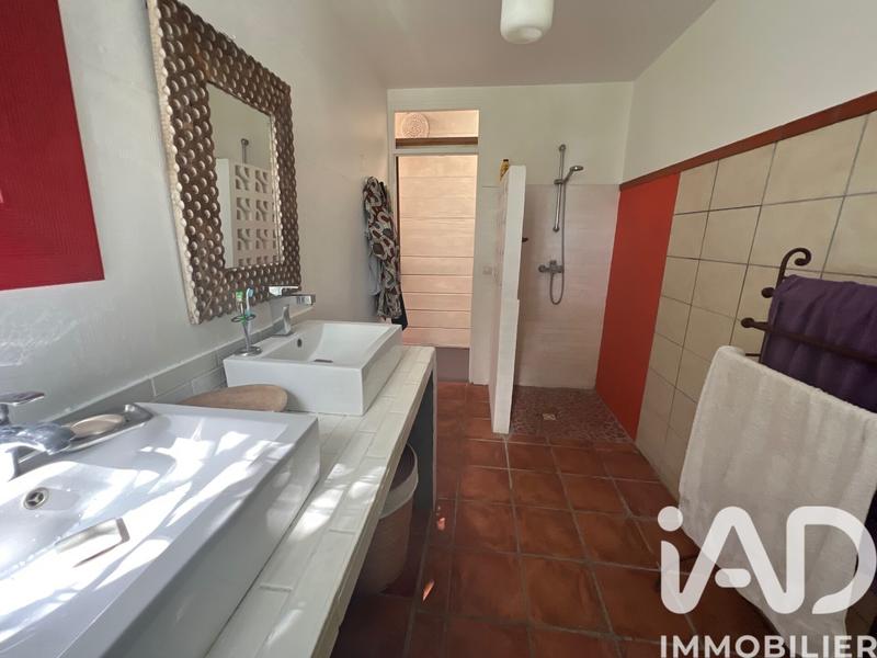 Maison - 194 m² - 9 pièces