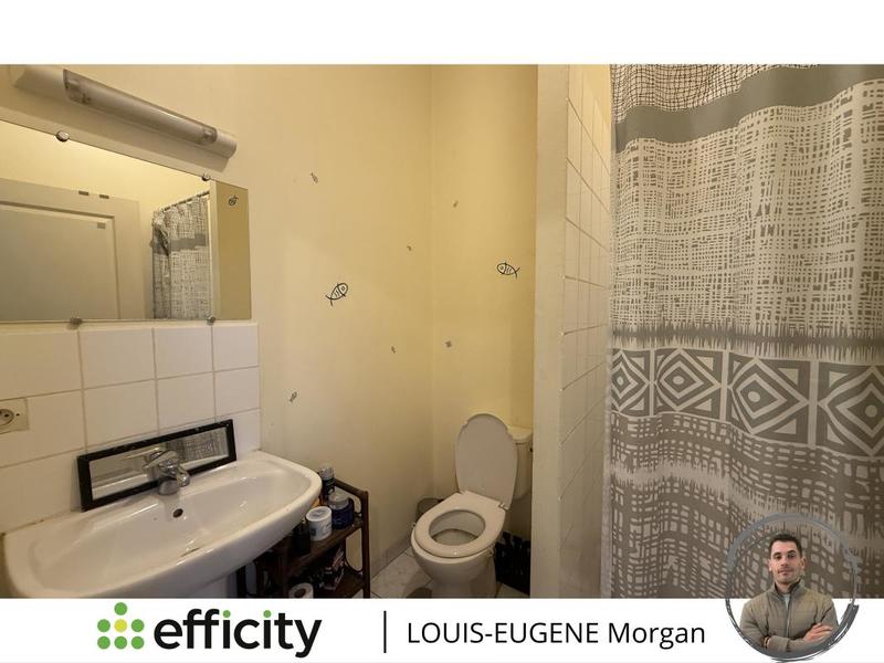 Immeuble - 150 m² - 10 pièces