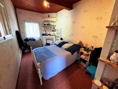 Maison - 204 m² - 7 pièces