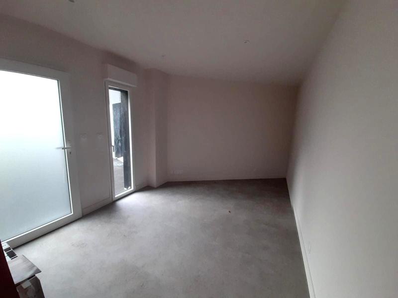 Local d'activités - 115 m²