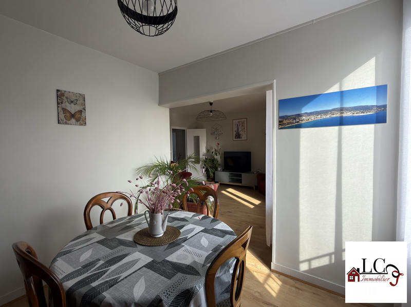 Appartement - 75 m² - 4 pièces