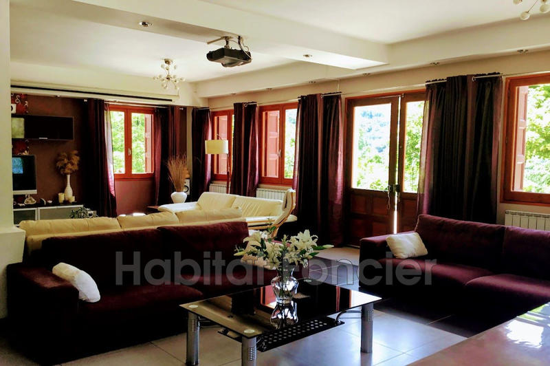 Demeure - 560 m² - 20 pièces