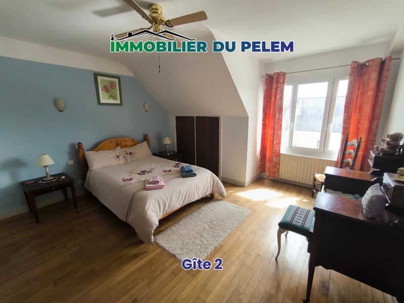 Maison - 208 m² - 9 pièces