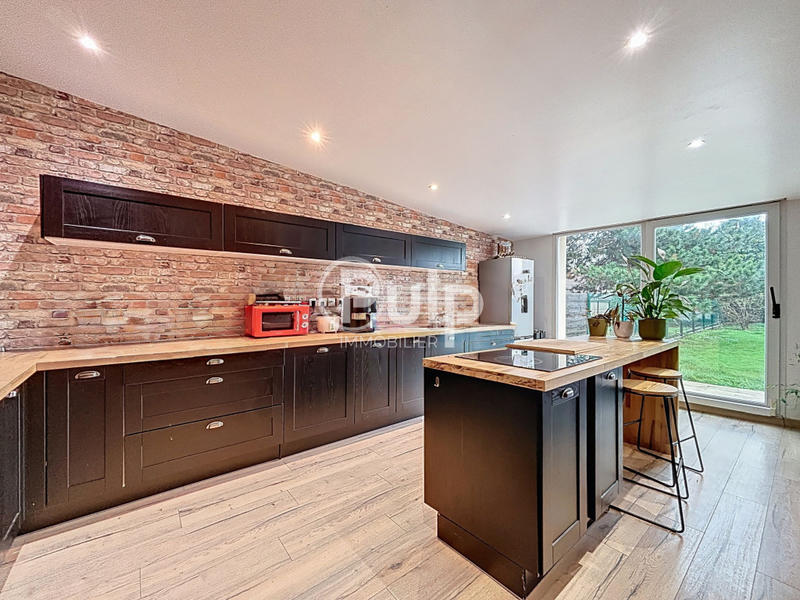 Pavillon - 120 m² - 6 pièces