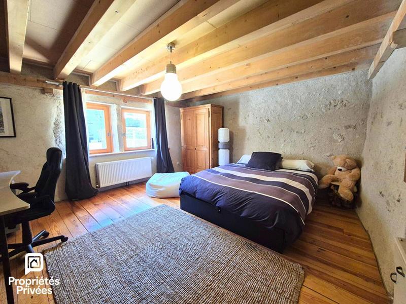 Corps de ferme - 278 m² - 9 pièces