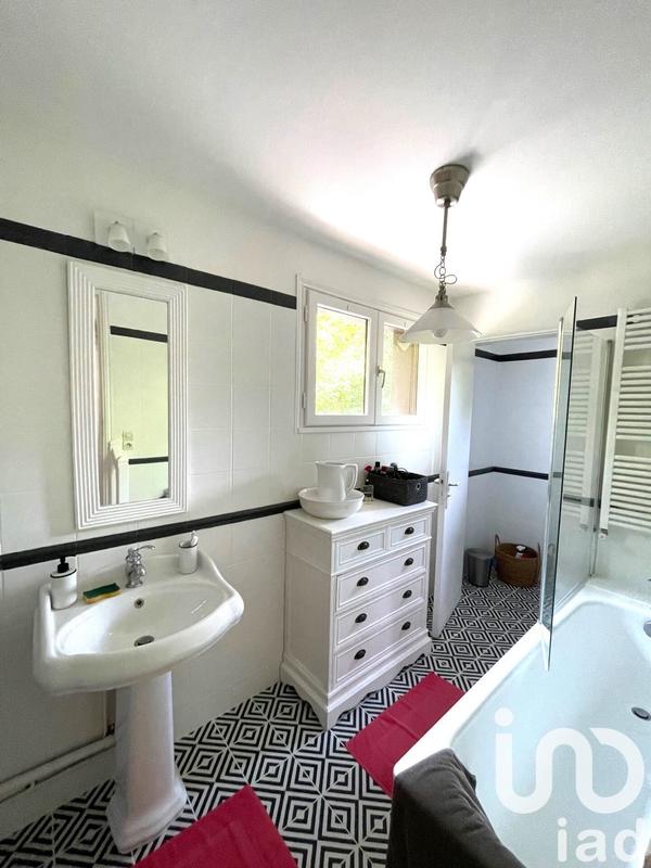 Maison - 145 m² - 8 pièces