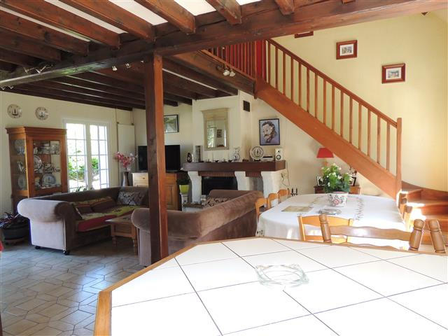 Maison - 138 m² - 5 pièces