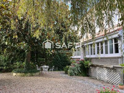 Maison - 178 m² - 7 pièces