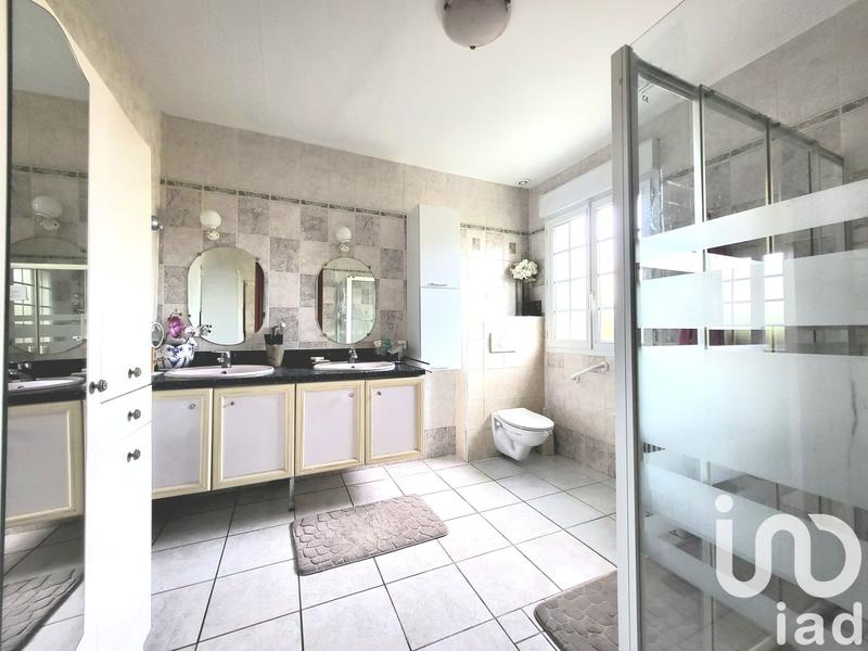 Maison - 151 m² - 6 pièces