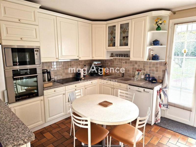 Maison - 174 m² - 6 pièces