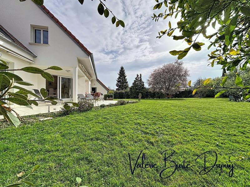 Maison - 190 m² - 7 pièces