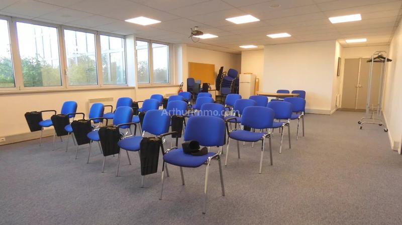 Bureau - 146 m² - 3 pièces