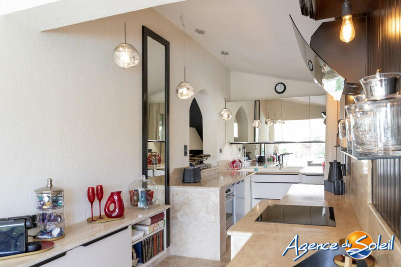 Maison - 148 m² - 5 pièces