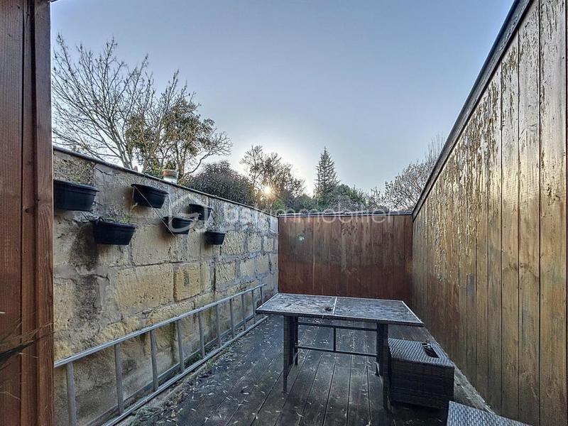 Maison - 215 m² - 8 pièces