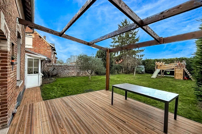 Maison - 140 m² - 6 pièces