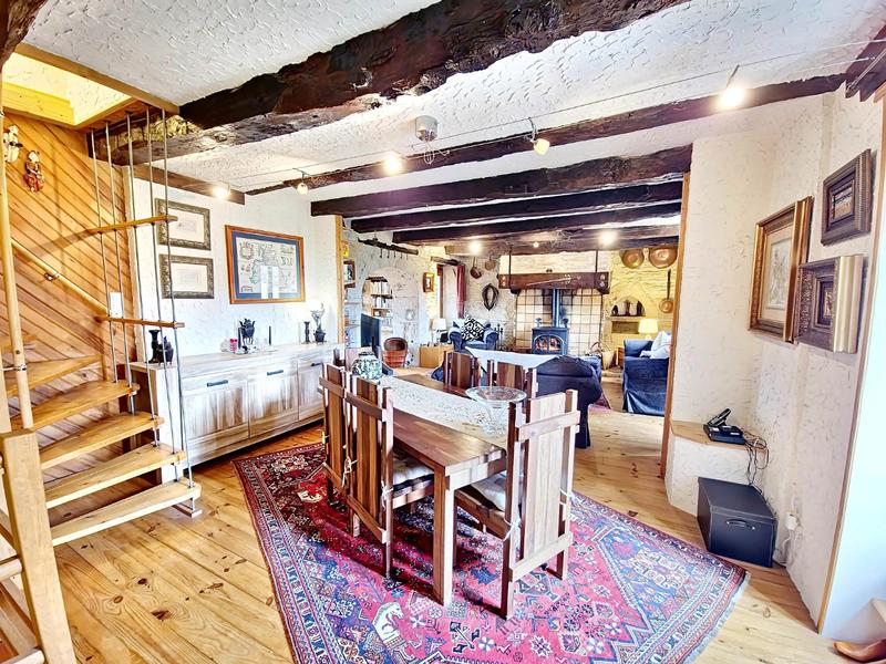 Maison de village - 185 m² - 8 pièces