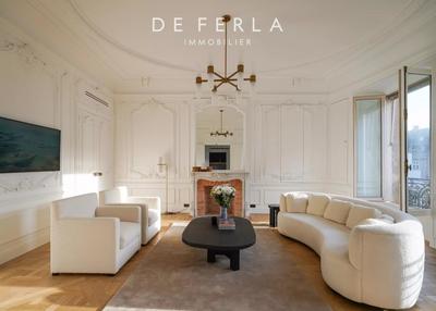 Appartement - 225 m² - 5 pièces