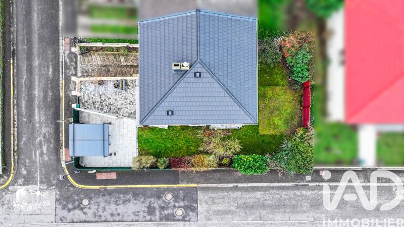 Maison - 90 m² - 4 pièces