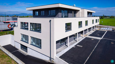 Local d'activités - 127 m²