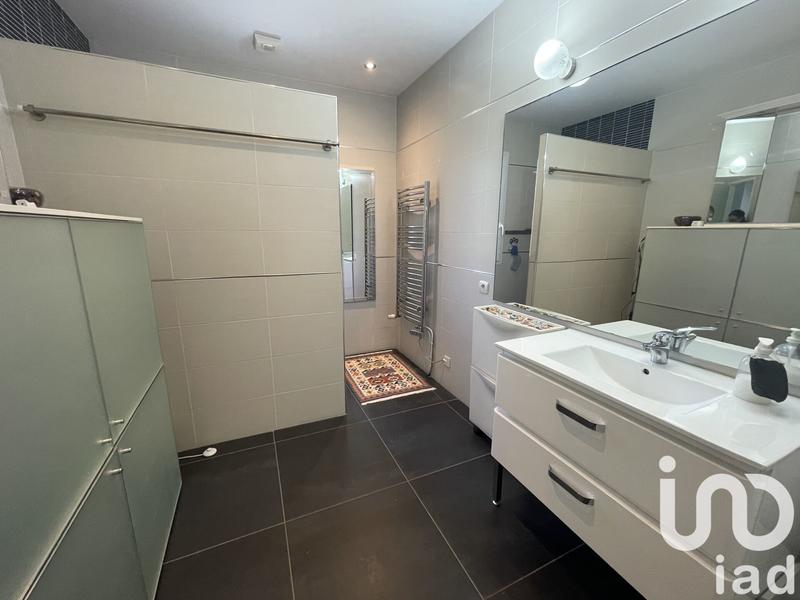 Maison - 212 m² - 7 pièces