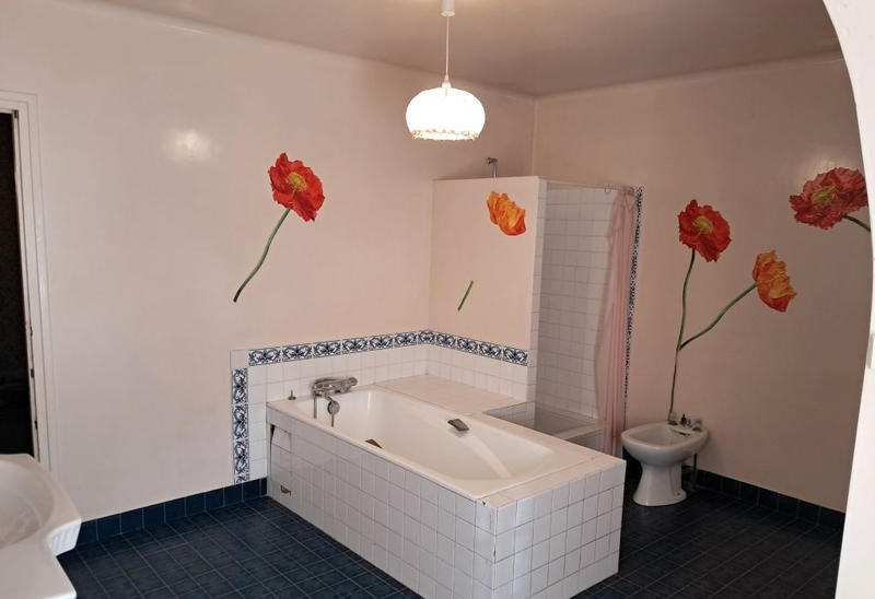 Maison - 403 m² - 12 pièces