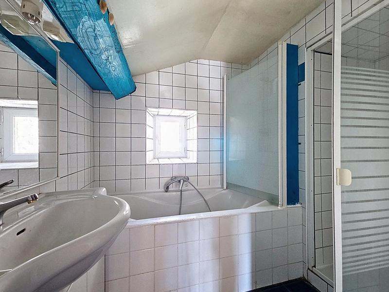 Maison de village - 300 m² - 18 pièces