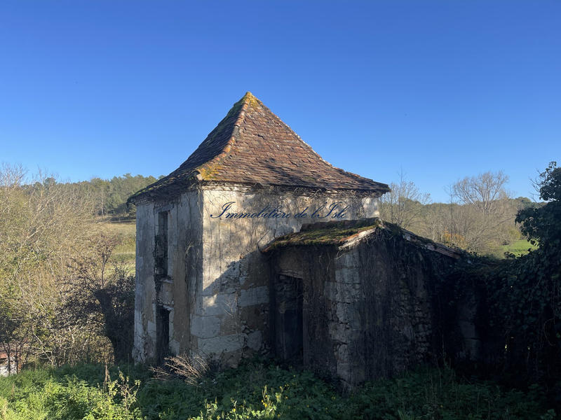 Maison - 216 m² - 7 pièces