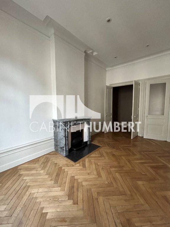 Appartement - 140 m² - 4 pièces