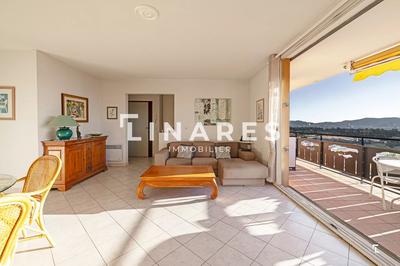 Appartement - 80 m² - 3 pièces