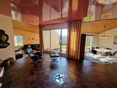 Villa - 194 m² - 5 pièces