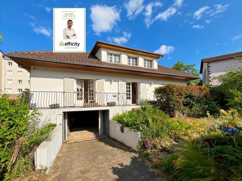 Maison - 160 m² - 9 pièces