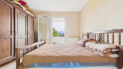 Appartement - 64 m² - 2 pièces