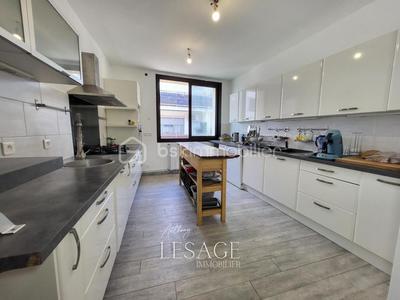 Maison - 167 m² - 5 pièces