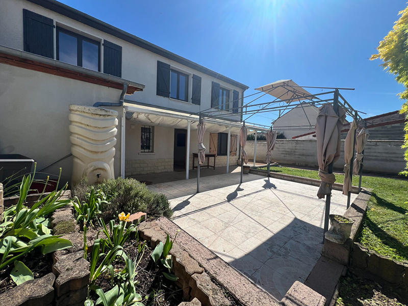 Maison - 143 m² - 7 pièces