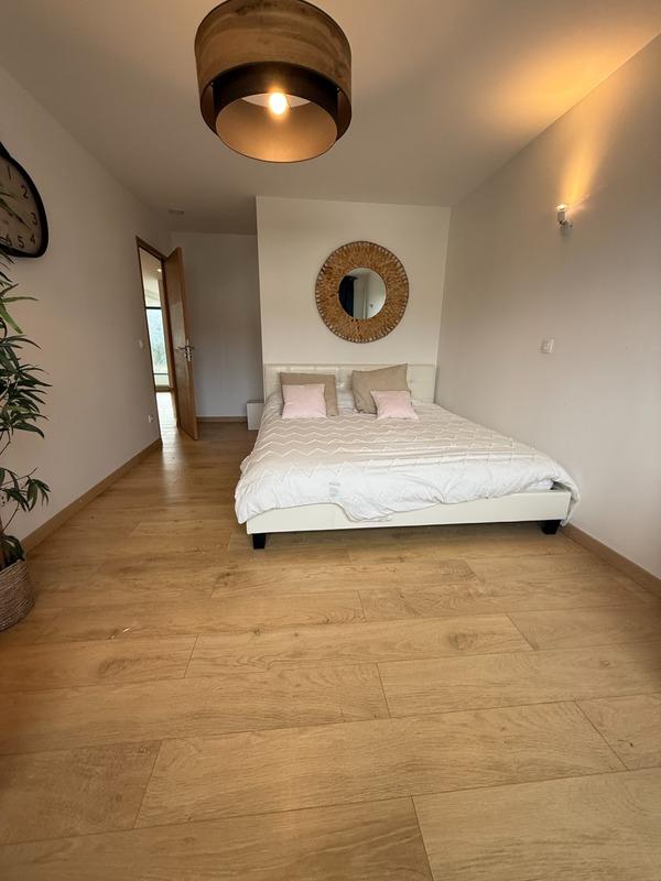 Maison - 253 m² - 11 pièces