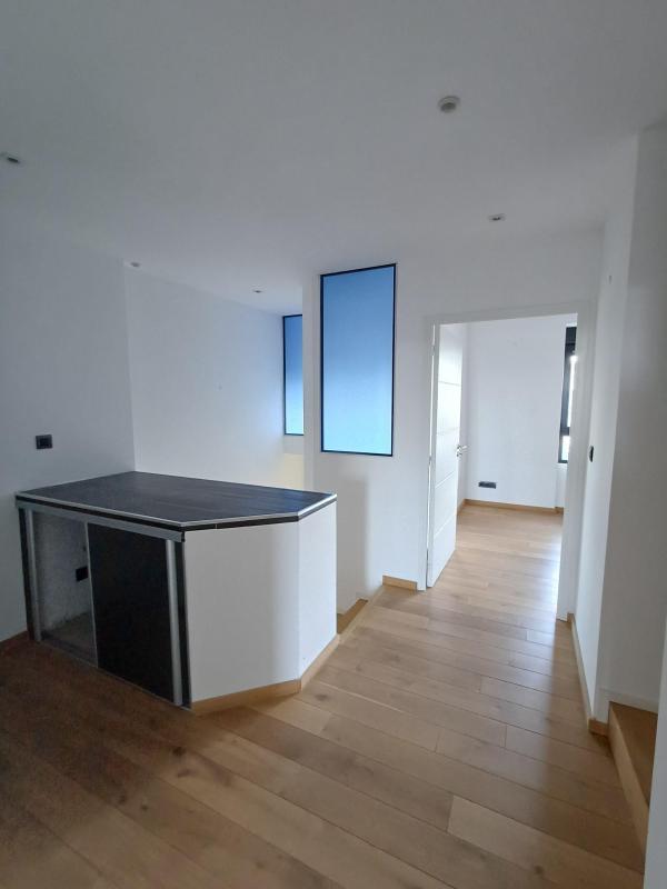 Appartement - 158 m² - 5 pièces