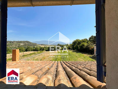 Maison - 250 m² - 15 pièces