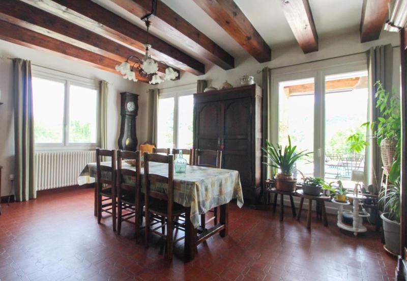 Maison - 276 m² - 6 pièces