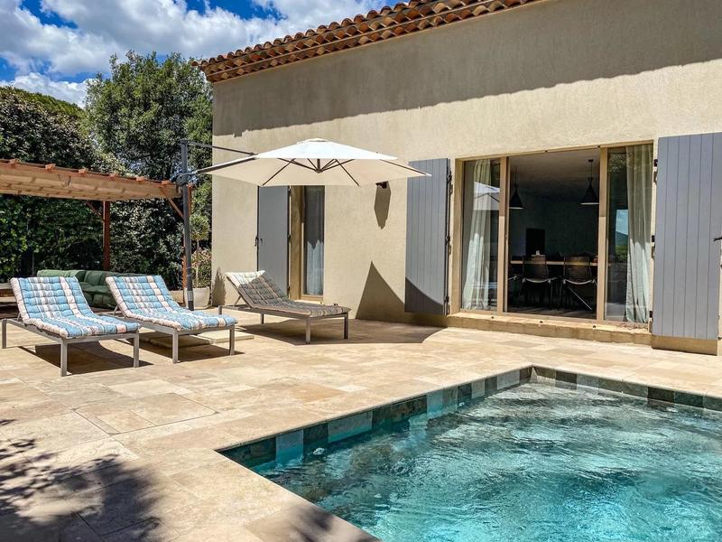 Maison - 220 m² - 6 pièces