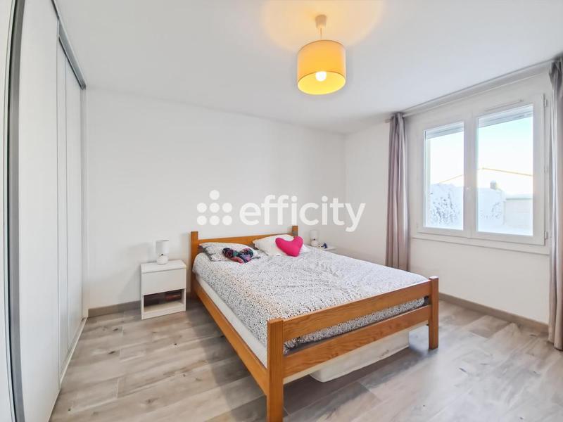 Pavillon - 157 m² - 8 pièces