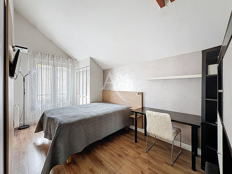 Appartement - 120 m² - 4 pièces