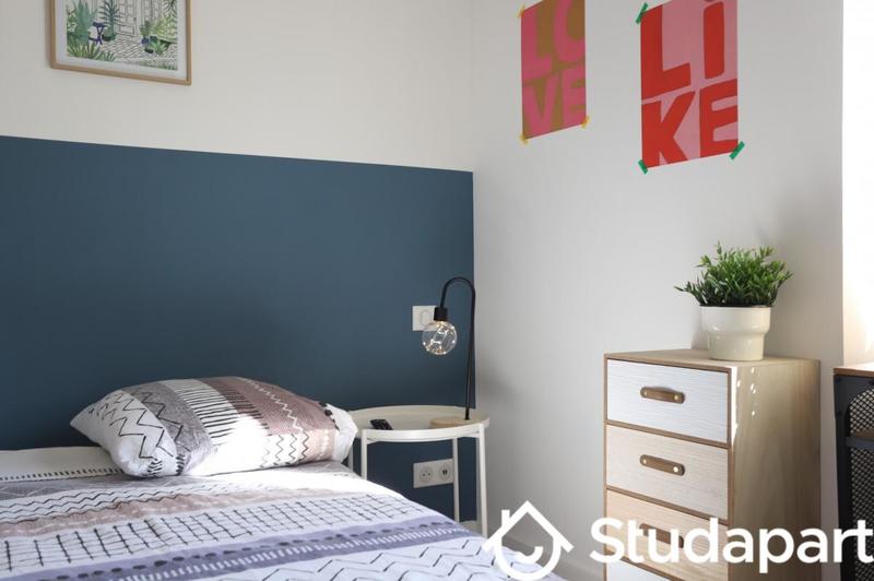 Chambre - 11 m² - 1 pièce